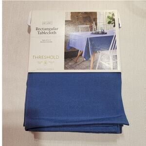 Threshold rectangular tablecloth 60''x 120'' seats 10-12